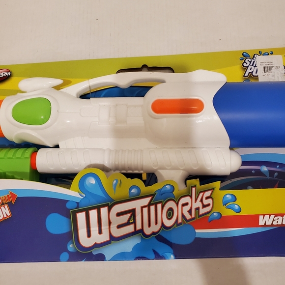 Hunson Wetworks Water Gun Pump Action New - Picture 5 of 6
